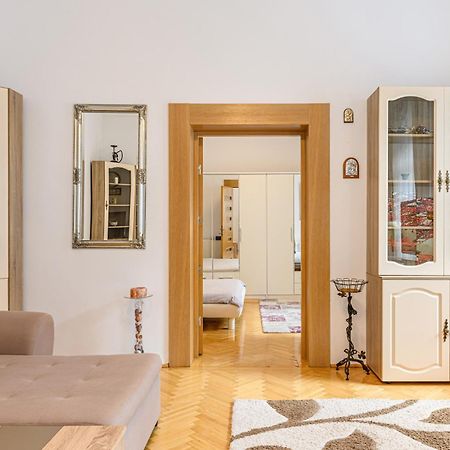Brasov Centrul Vechi - 67Sqm - 2Min To Counsel Square Apartamento Exterior foto