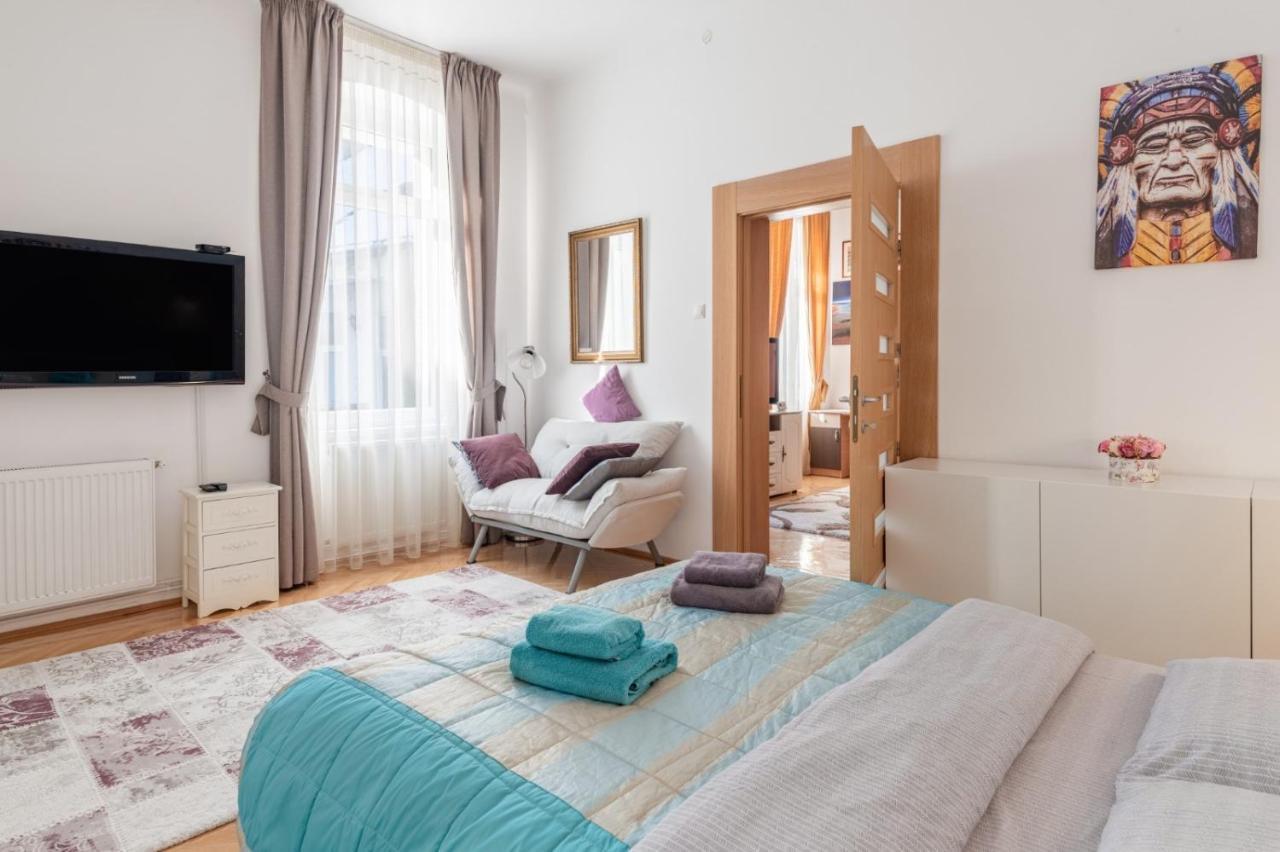 Brasov Centrul Vechi - 67Sqm - 2Min To Counsel Square Apartamento Exterior foto