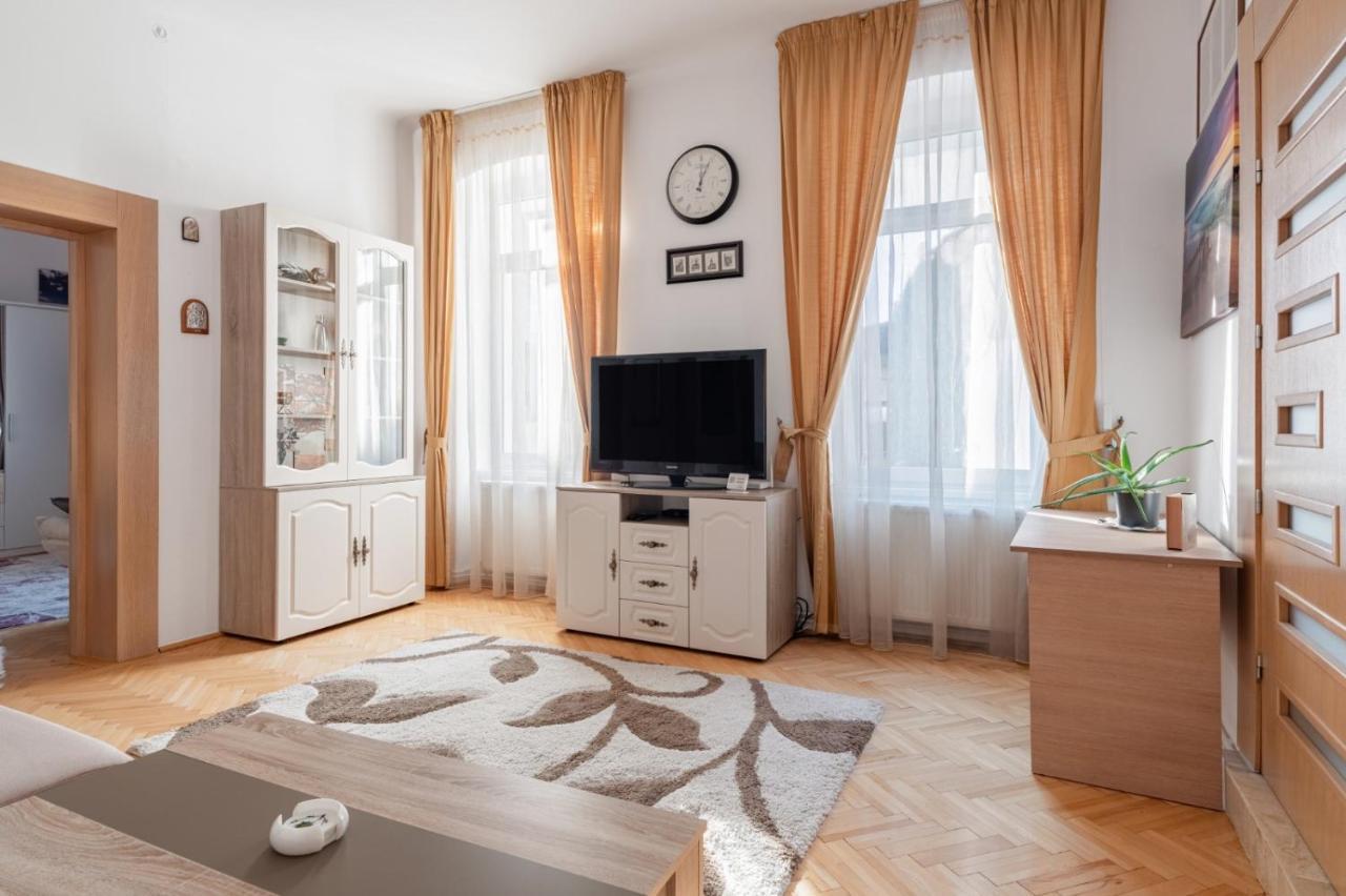 Brasov Centrul Vechi - 67Sqm - 2Min To Counsel Square Apartamento Exterior foto