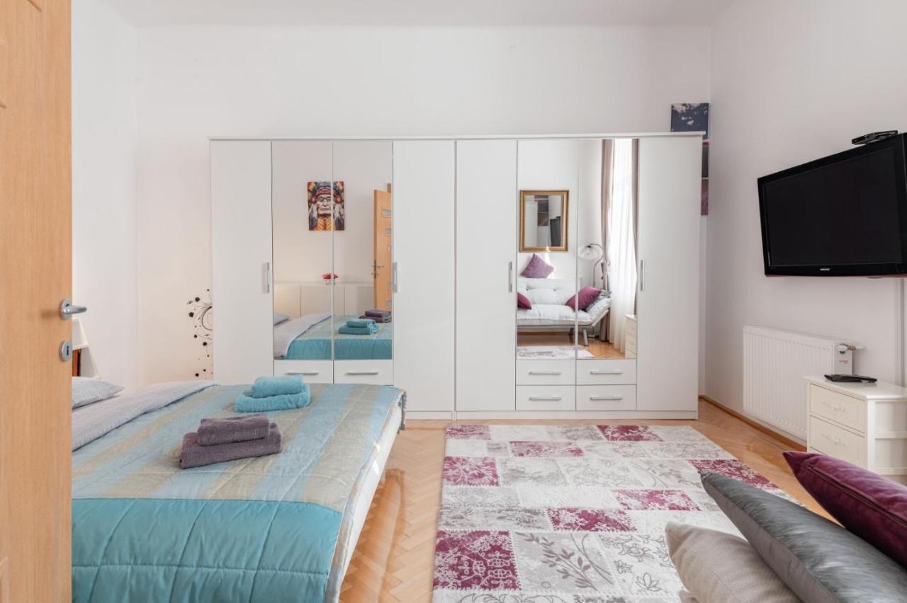 Brasov Centrul Vechi - 67Sqm - 2Min To Counsel Square Apartamento Exterior foto