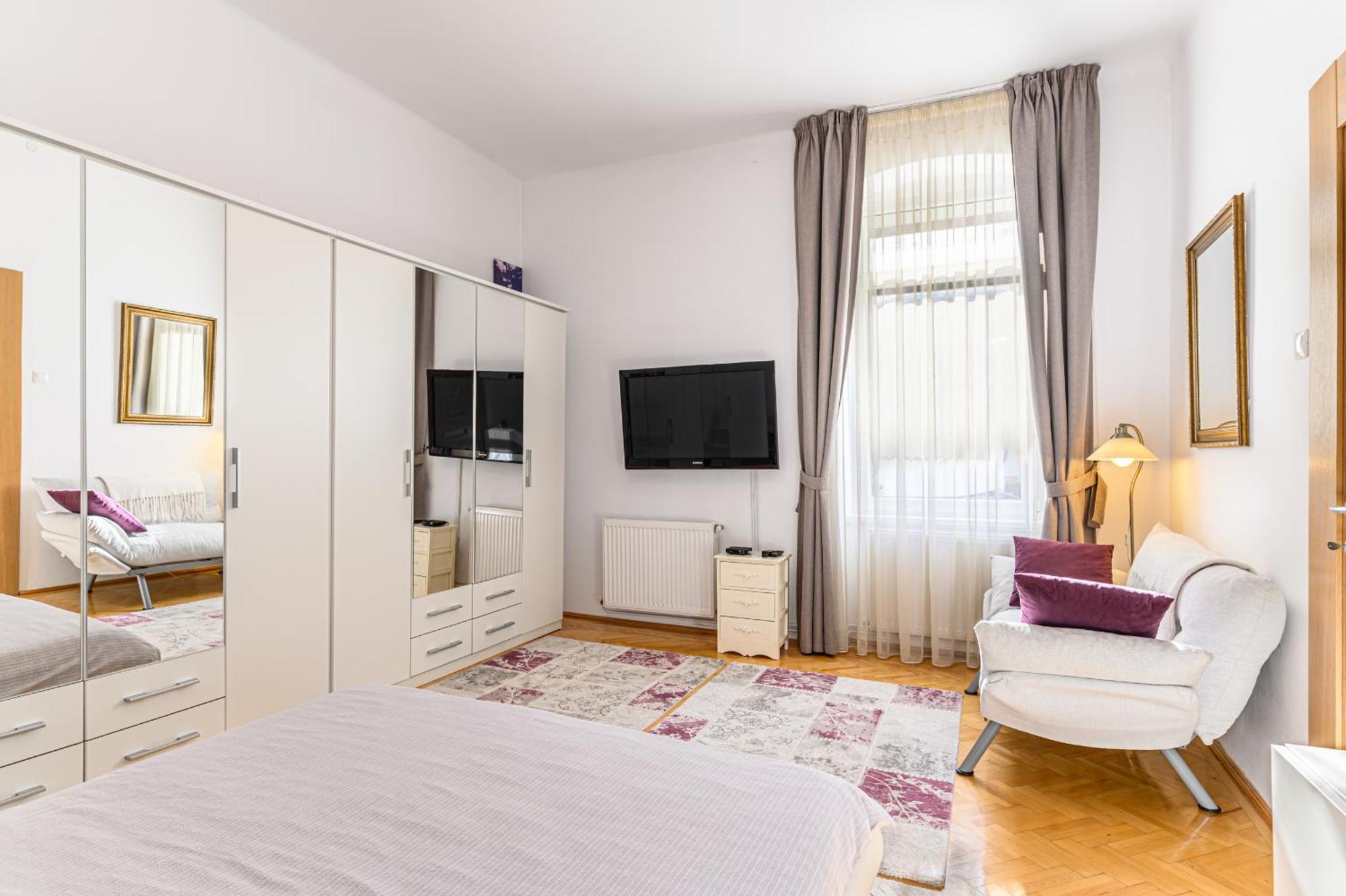 Brasov Centrul Vechi - 67Sqm - 2Min To Counsel Square Apartamento Exterior foto