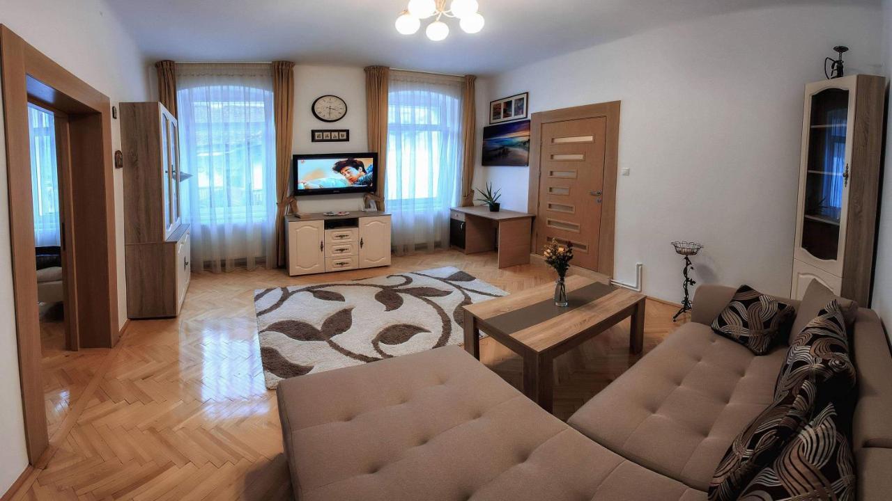 Brasov Centrul Vechi - 67Sqm - 2Min To Counsel Square Apartamento Exterior foto